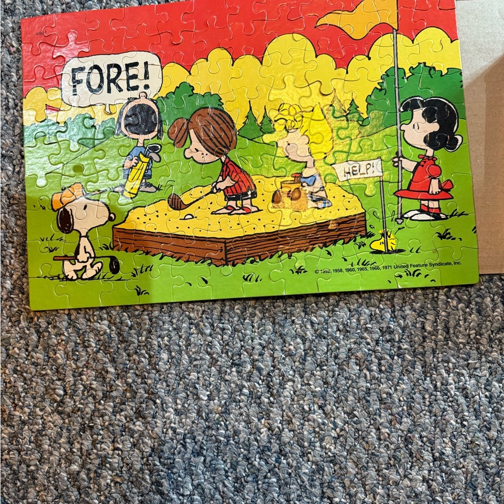 Vtg. PEANUTS MB Puzzle Snoopy Woodstock Complete in Box 100 pieces - Picture 6 of 8